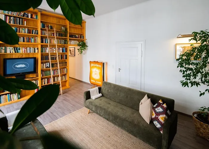 Theleaf - Design Apartment & Cafe